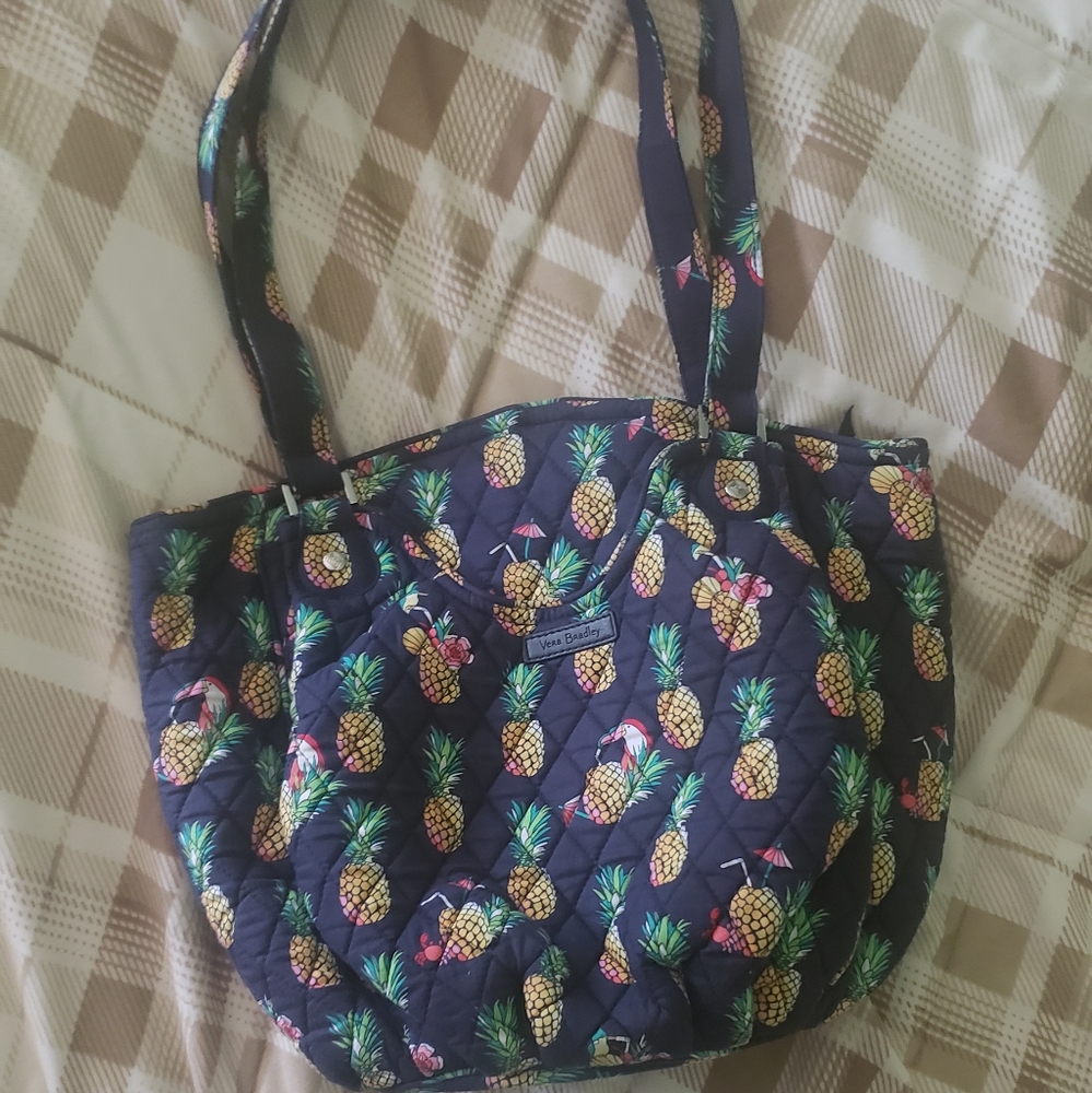 🍍Vera Bradley🍍 Toucan Party Shoulder Bag